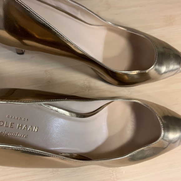 Cole Haan Air Juliana Gold Pumps - Size 11 - NiB - Picture 3 of 10